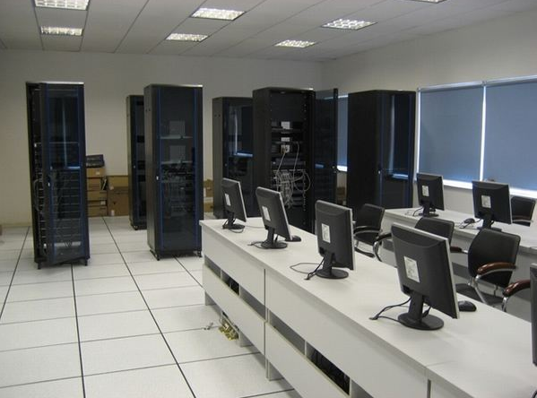 弱電機(jī)房建設(shè)與裝修方案 實(shí)現(xiàn)高效計算機(jī)系統(tǒng)服務(wù)
